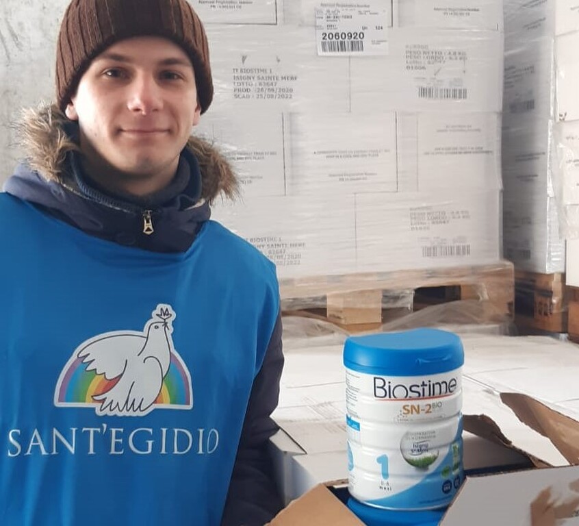 Arrivato a Leopoli, in Ucraina, il primo carico di aiuti partito dall'Italia due giorni fa, con latte in polvere e cibo per neonati